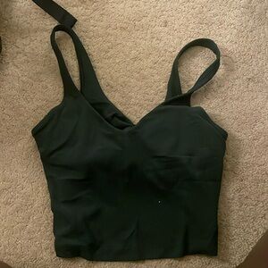 Lulu align tank size 4